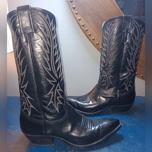 Nocona Black Heeled Boots with White Stitching